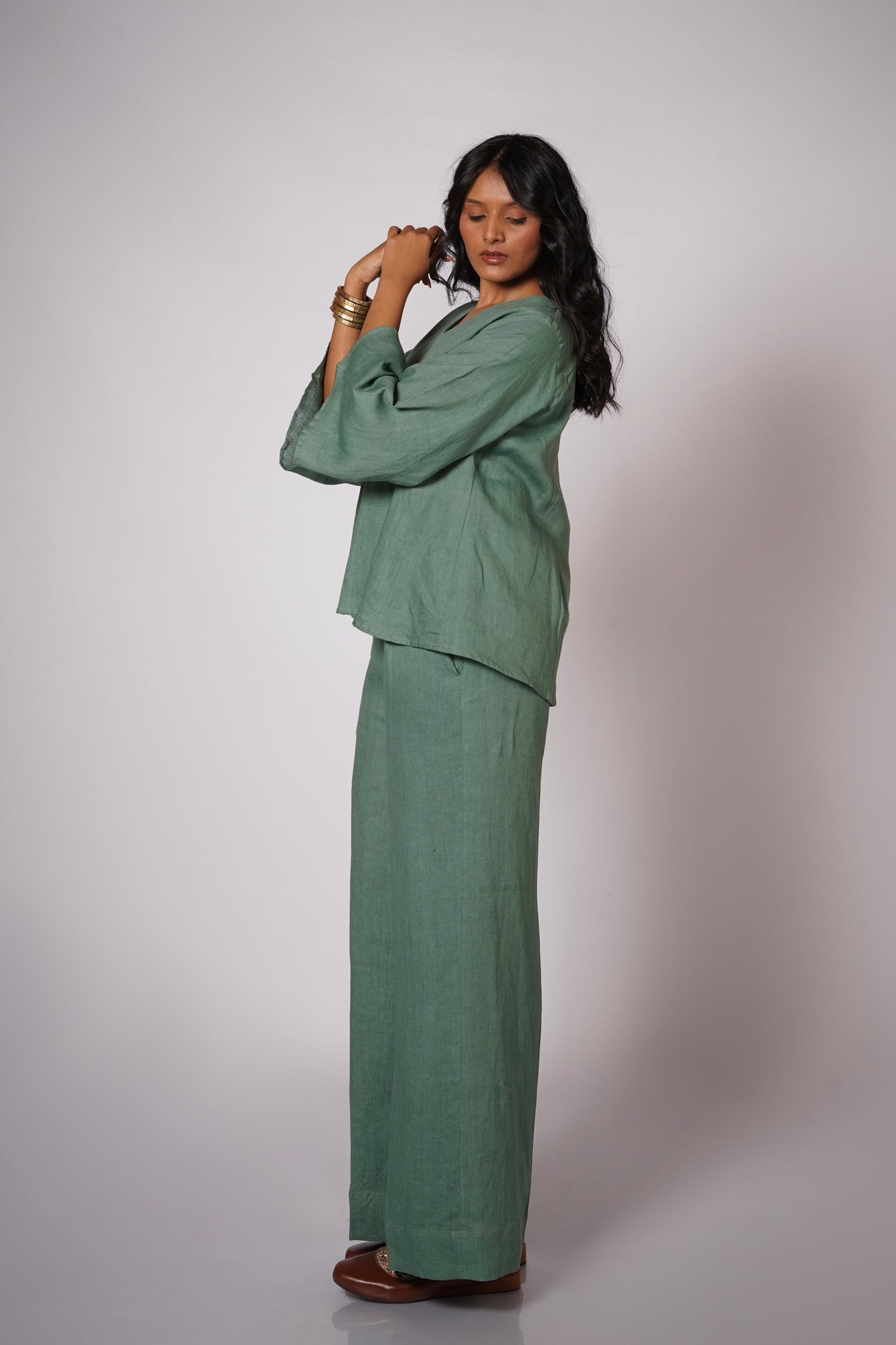 SADABAR SAGE GREEN LINEN SET