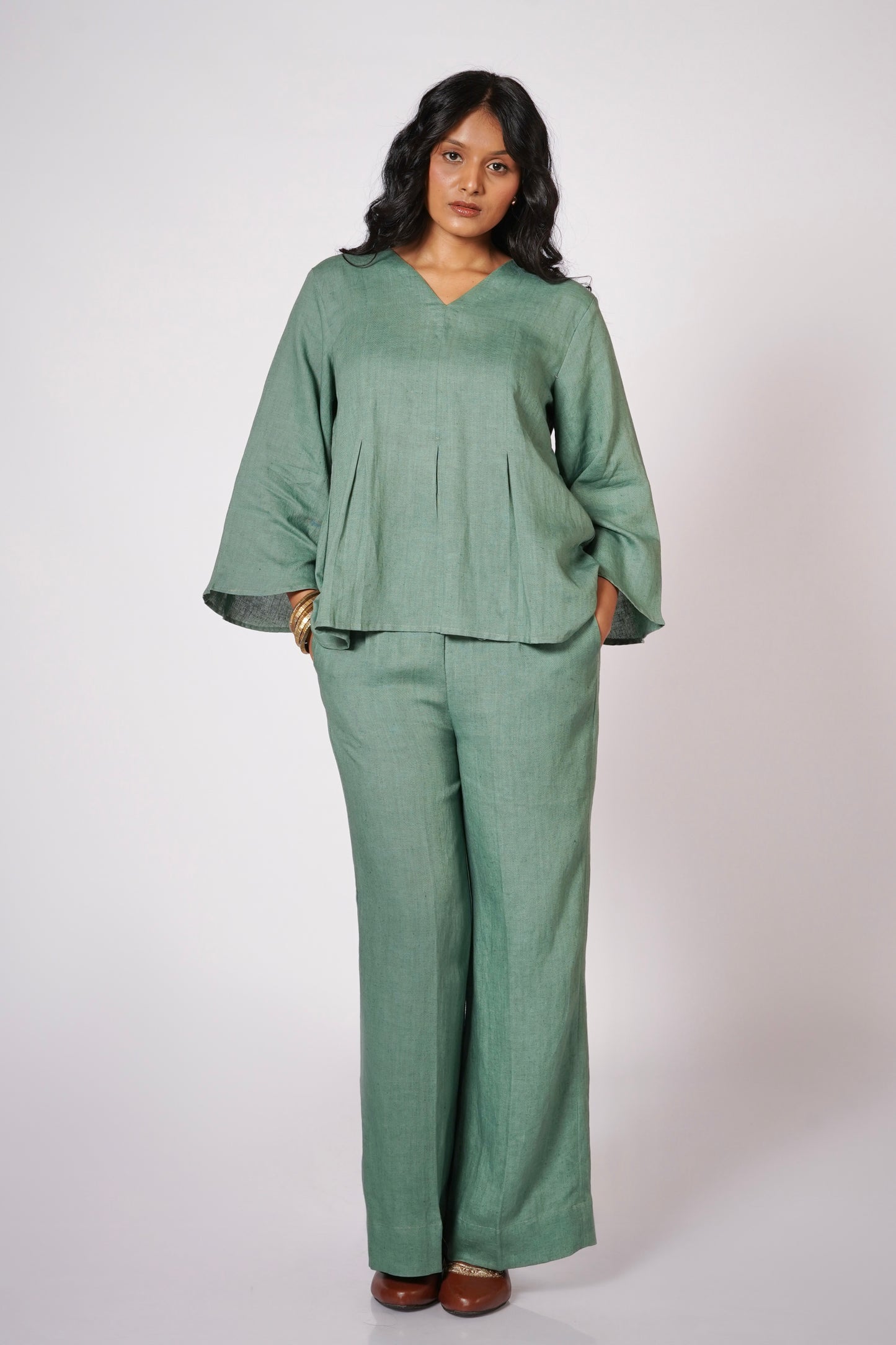SADABAR SAGE GREEN LINEN SET