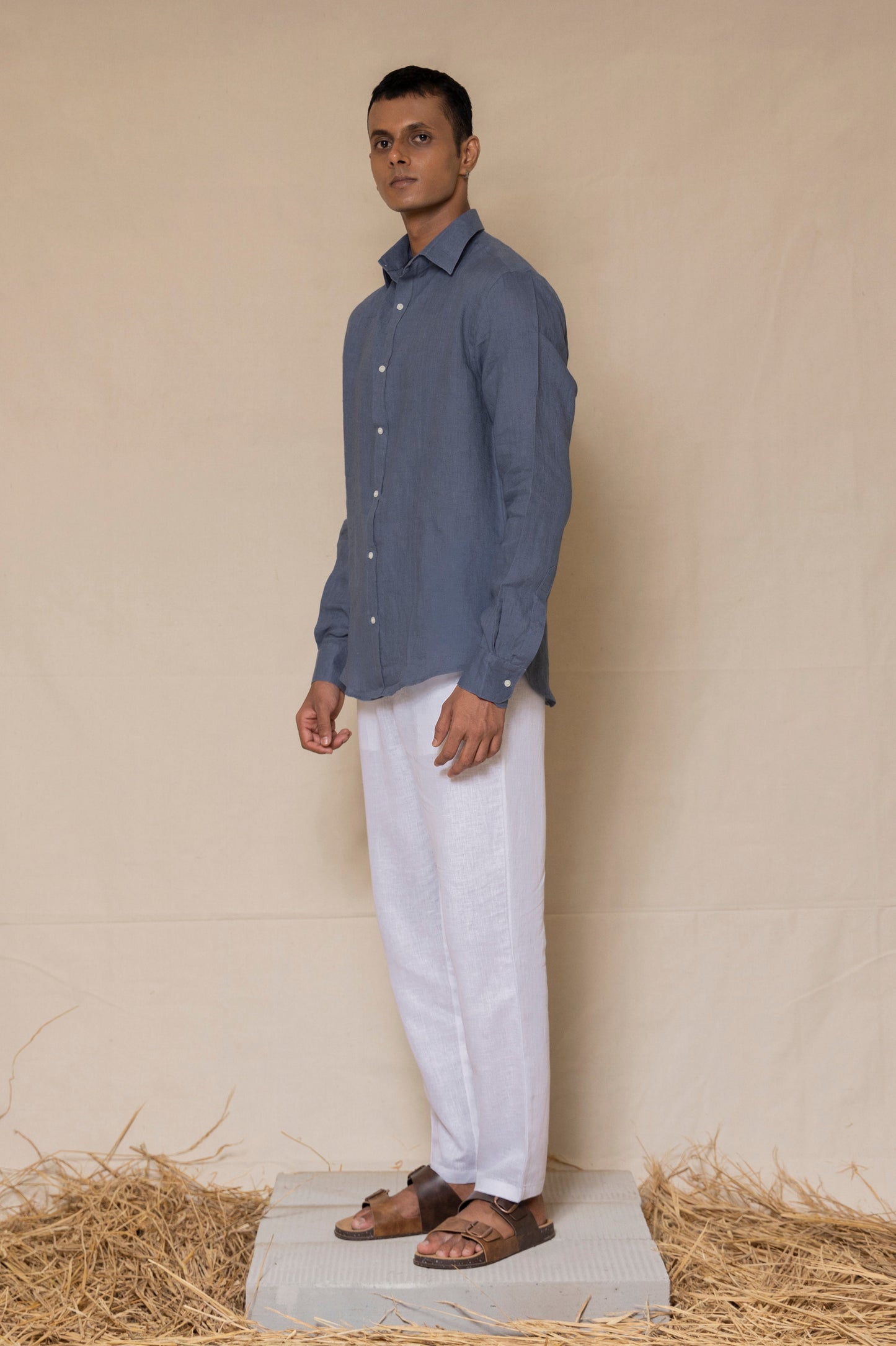 Monday Blue Men's Linen Regular Collar Shirt