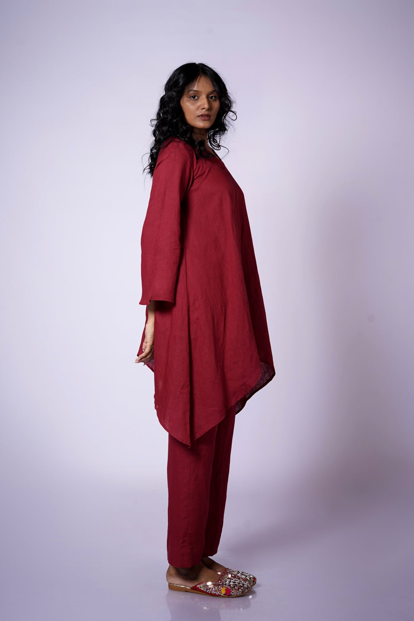 SHAHIBIND ASSYMETRIC LINEN KURTA SET