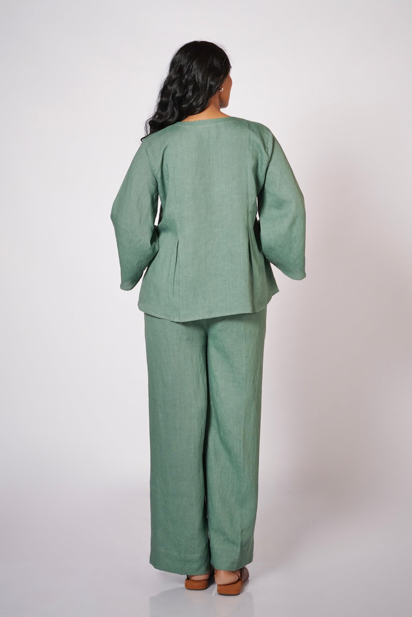 SADABAR SAGE GREEN LINEN SET