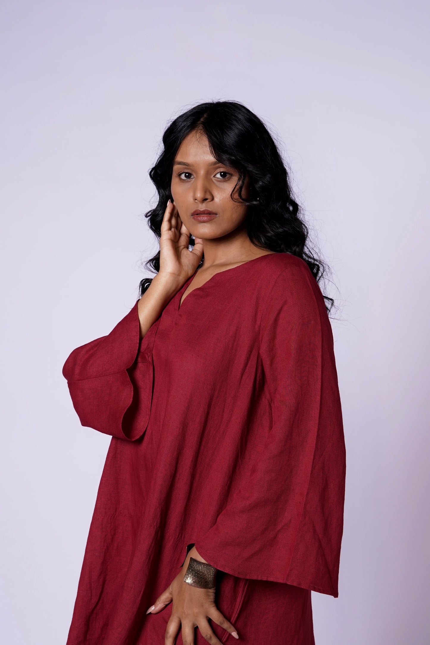 SHAHIBIND ASSYMETRIC LINEN KURTA SET
